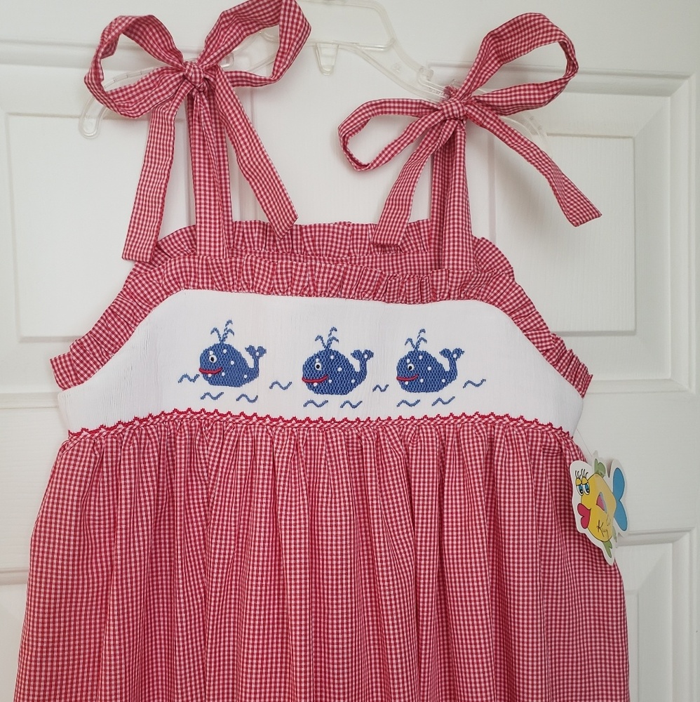 NWT Girls smocked gingham whale dress Size 8